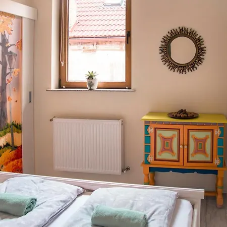 Seek And Hide - Little Emma's Hideaway * Braşov