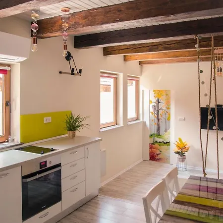 Seek And Hide - Little Emma's Hideaway Brasov