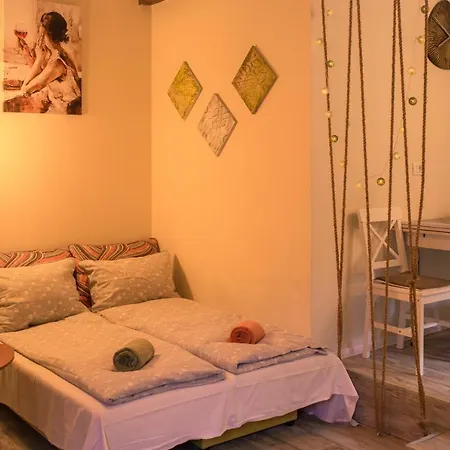 Apartment Seek And Hide - Little Emma's Hideaway Brasov
