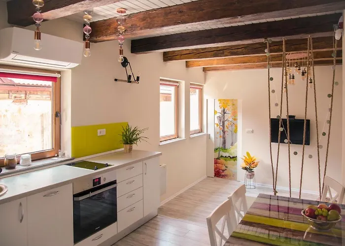 Seek And Hide - Little Emma's Hideaway Braşov